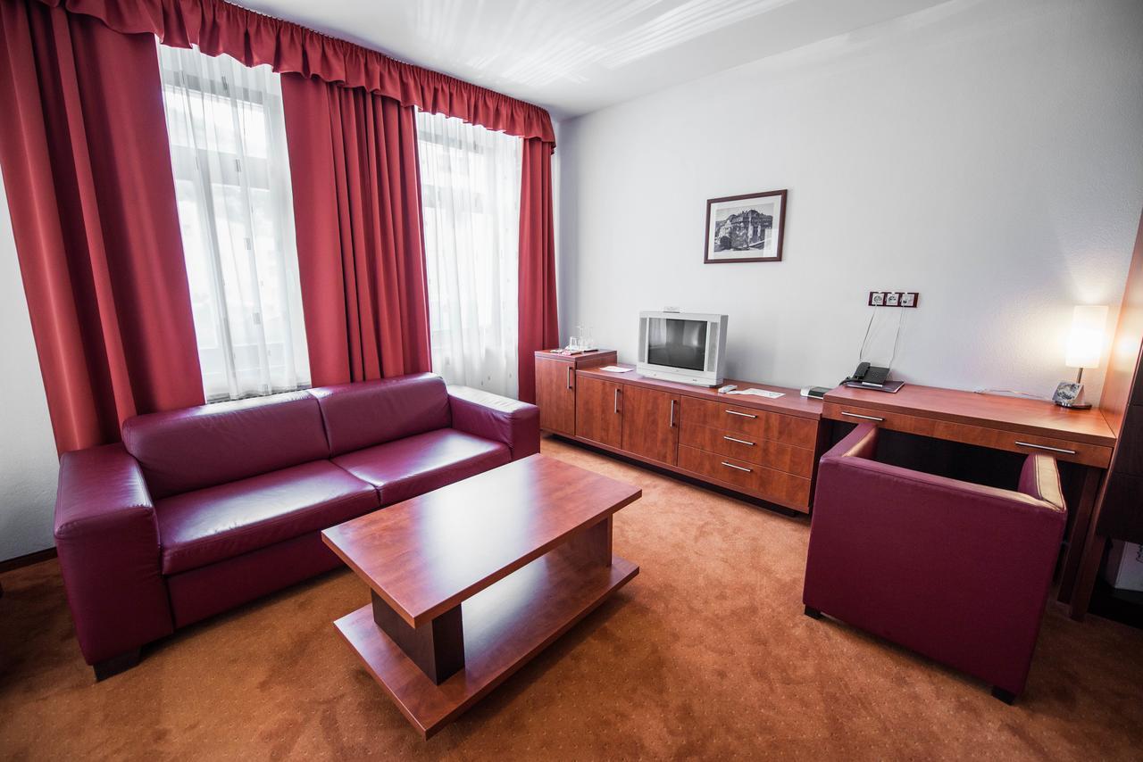 Garni Hotel Praha 트렌시안스케테플리스 외부 사진
