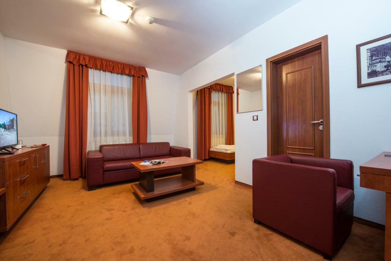Garni Hotel Praha 트렌시안스케테플리스 외부 사진